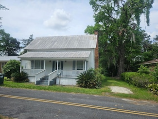 208 N Mckinley St, Nashville, GA 31639