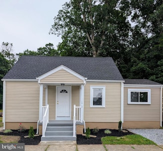 1017 Alexander Dr, Vineland, NJ 08361