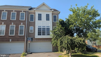 42681 Rolling Rock Square, Chantilly, VA 20152