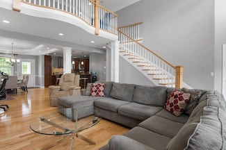6 Saint James Dr, Andover, MA 01810
