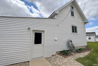 1307 S 2nd St, Frankfort, IN 46041