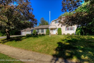 15 Burntmill Cir, Oceanport, NJ 07757