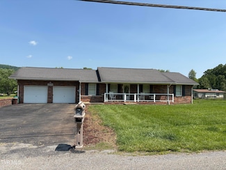 209 Central St SW, Coeburn, VA 24230