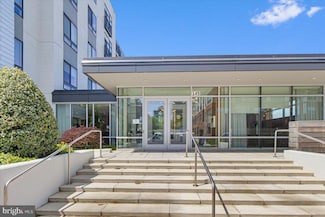 145 Riverhaven Dr Unit 309, National Harbor, MD 20745