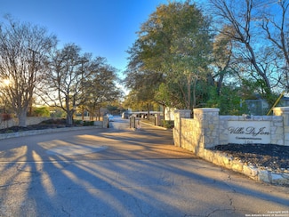 100 Lorenz Rd Unit 802, San Antonio, TX 78209
