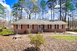 104 Amberhill Ct, Garner, NC 27529