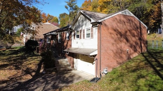 514 River Oak Dr, Danville, VA 24541