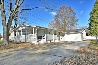 37 Morningside Rd, Niles, OH 44446