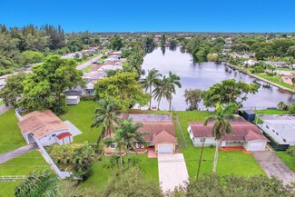 5510 SW 54th St, Davie, FL 33314