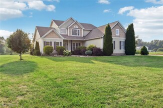 4203 Stone Ridge Dr, Rootstown, OH 44272