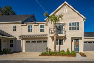 204 Saunter Ct, Johns Island, SC 29455