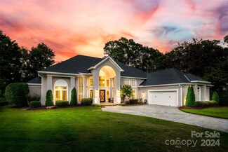 16105 Whitesail Dr, Charlotte, NC 28278