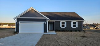 141 Robert Howe Dr, Fuquay-Varina, NC 27526