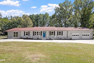 1916 Carr Creek Rd, Sanford, NC 27332