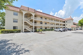 126 S Cypress Rd Unit 735, Pompano Beach, FL 33060