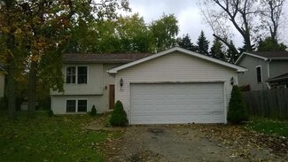 2321 New York St, Waukegan, IL 60087