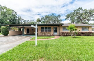 2104 S Sanford Ave, Sanford, FL 32771