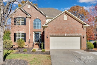 9211 Hickory Tree Ln, Charlotte, NC 28277