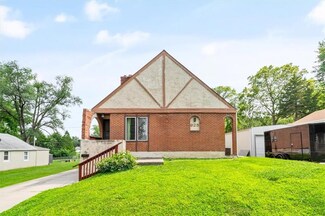 925 E South Ave, Independence, MO 64050