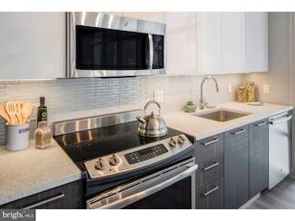 1213 Walnut St Unit 2B-0304, Philadelphia, PA 19107