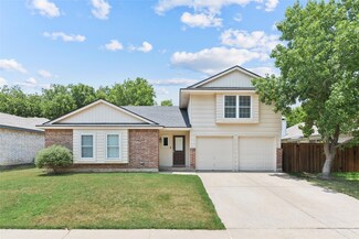 6921 Brookdale Dr, Watauga, TX 76148