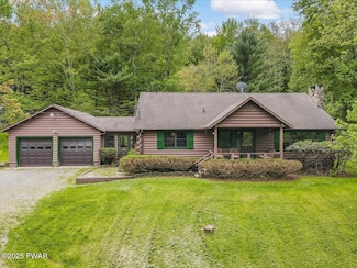 349 Starlight Lake Rd, Starlight, PA 18461