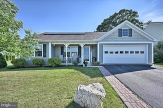 60 Coolidge Dr, Ephrata, PA 17522