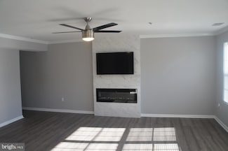 5814 N Holly Springs Dr Unit 1-2, Capitol Heights, MD 20743