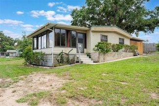 17511 Palm Dr, Montverde, FL 34756