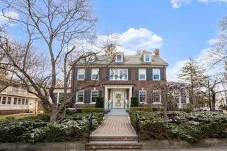 724 Commonwealth Ave, Newton Center, MA 02459