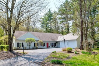 3 Morningstar Dr, Stratham, NH 03885