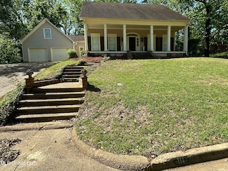 111 Newport Cir, Clinton, MS 39056