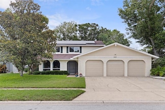 10053 W Bay St, Seminole, FL 33776