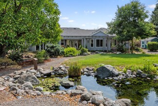 124 Walnut Place, Phoenix, OR 97535