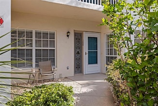 402 Laurel Lake Dr Unit 104, Venice, FL 34292