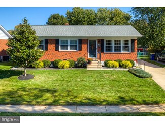 138 Warfel Dr, Delaware City, DE 19706