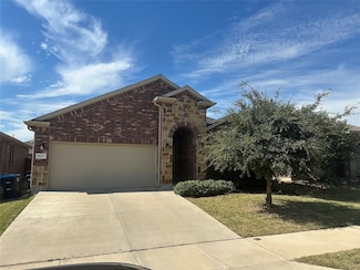 9037 Pearfield Rd, Fort Worth, TX 76179