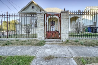 619 N Center, San Antonio, TX 78202