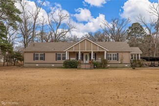781 Lake Rd, Stonewall, LA 71078