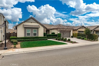 628 Crescent Ln, Madera, CA 93636