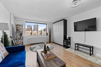 2479 Peachtree Rd NE Unit 912, Atlanta, GA 30305