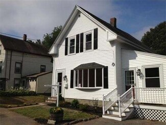 11 Prospect St, Stoneham, MA 02180