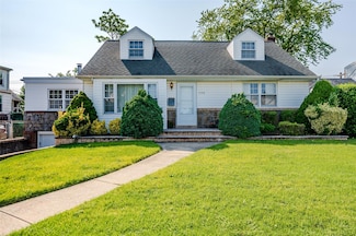 1158 Lorraine Dr, Franklin Square, NY 11010