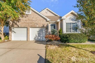 20 Halifax Dr, Monroe Township, NJ 08831