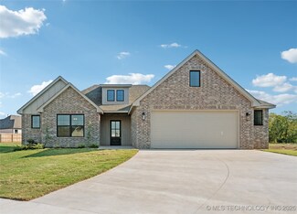 10707 S 280th Ave E, Coweta, OK 74429