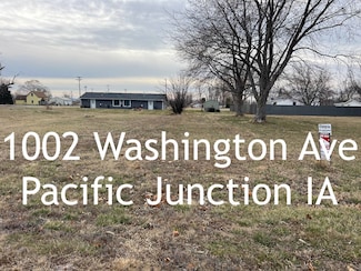 1002 Washington Ave, Pacific Junction, IA 51561