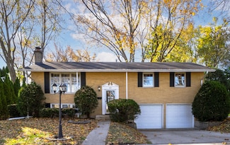 927 E Cooper Dr, Palatine, IL 60074