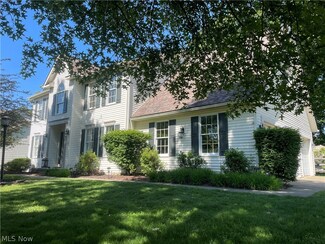 1130 Dover Dr, Medina, OH 44256