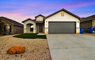 3209 Aberdeen Ave, Wolfforth, TX 79382