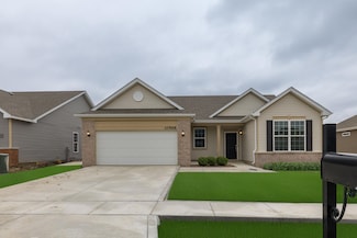 10968 Thomas St, Winfield, IN 46307
